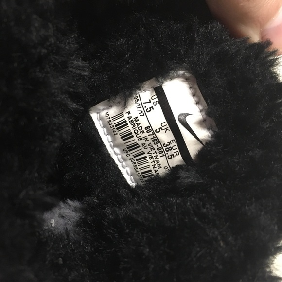 Nike Kaishi Ankle Boots Faux Fur Black 7.5 - Picture 11 of 11